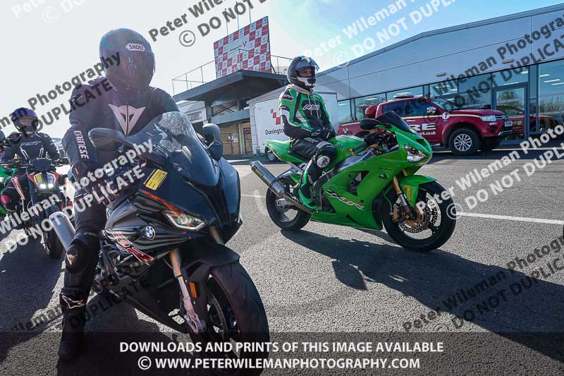 donington no limits trackday;donington park photographs;donington trackday photographs;no limits trackdays;peter wileman photography;trackday digital images;trackday photos